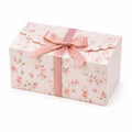 Scatola regalo 30 x 20 x 15 cm in cartoncino rosa con motivo floreale e nastro decorativo